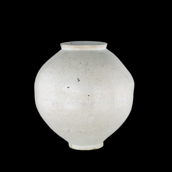 porcelain moon jar